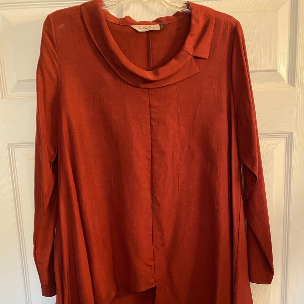 Chalet, Made in the USA, Size Small.  Style:  Shark bite.  Length:  31” to 36”.